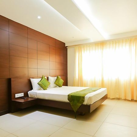 Treebo Trend Vijaya Grand Hotel Udupi Bagian luar foto
