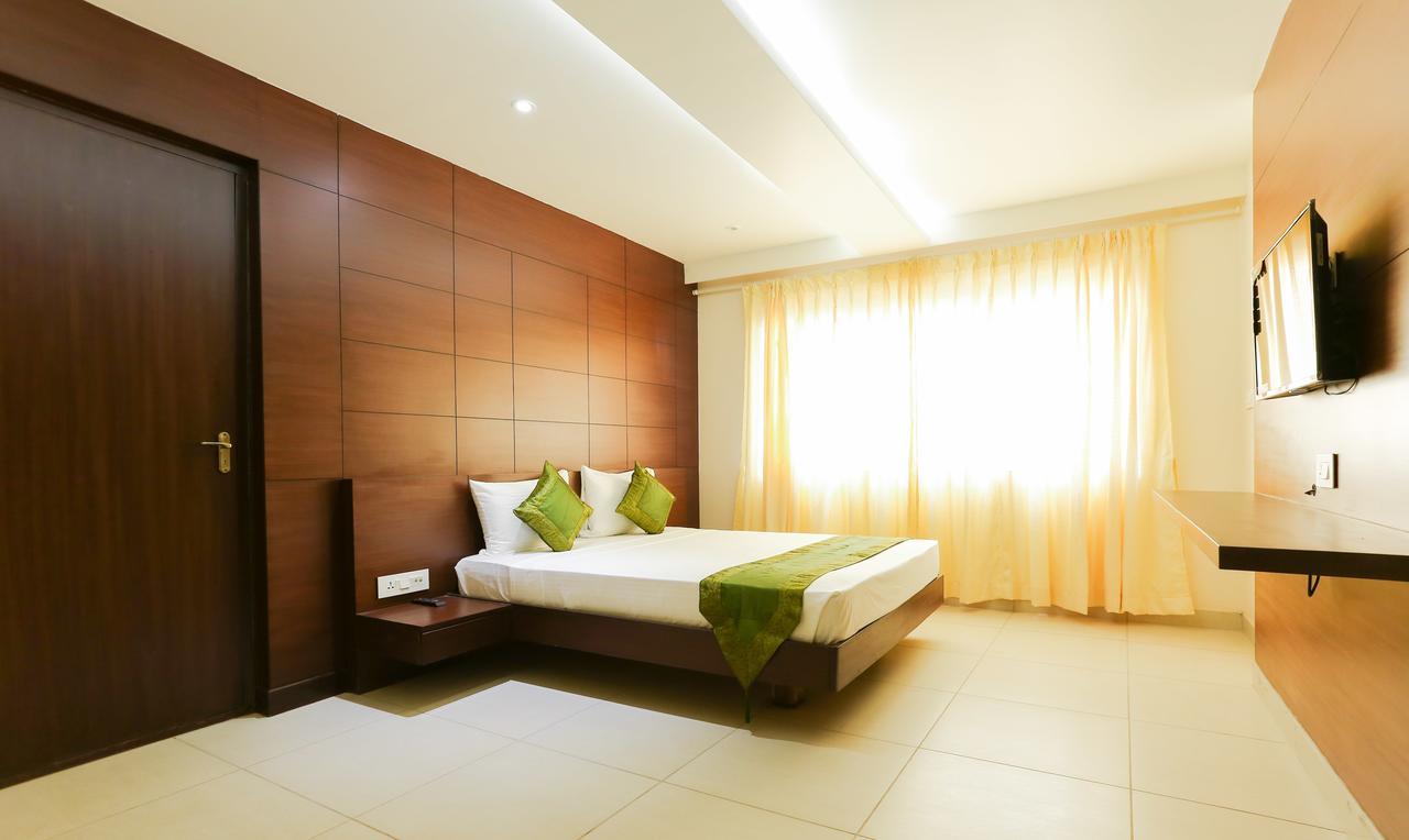 Treebo Trend Vijaya Grand Hotel Udupi Bagian luar foto