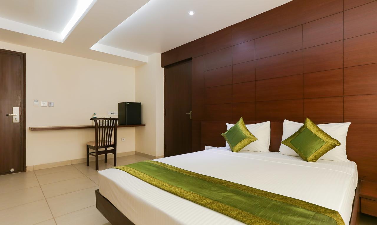 Treebo Trend Vijaya Grand Hotel Udupi Bagian luar foto